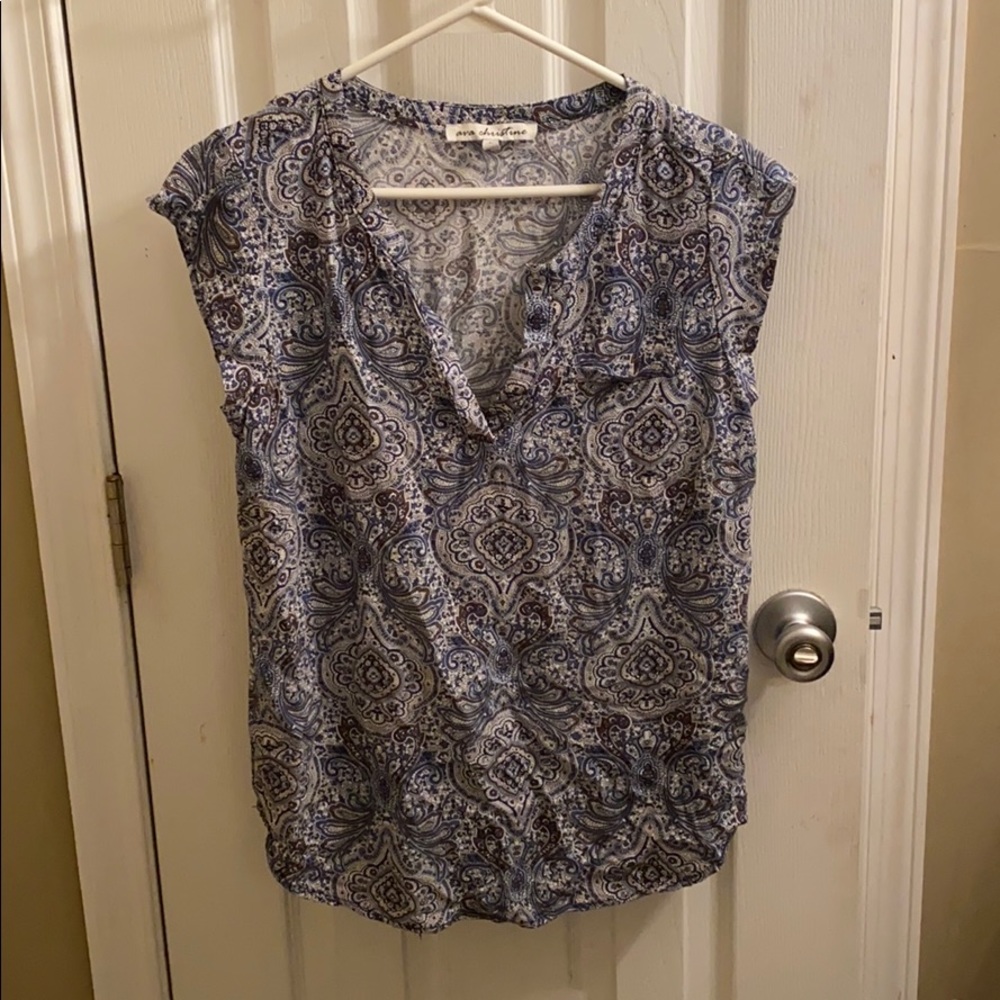 Blue short sleeve shirt